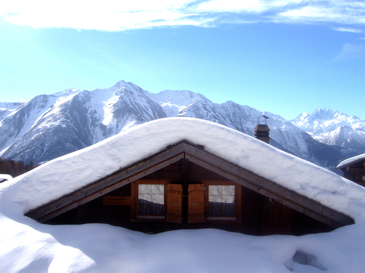 snow-houses-in-switzerland-1530421-1280x960